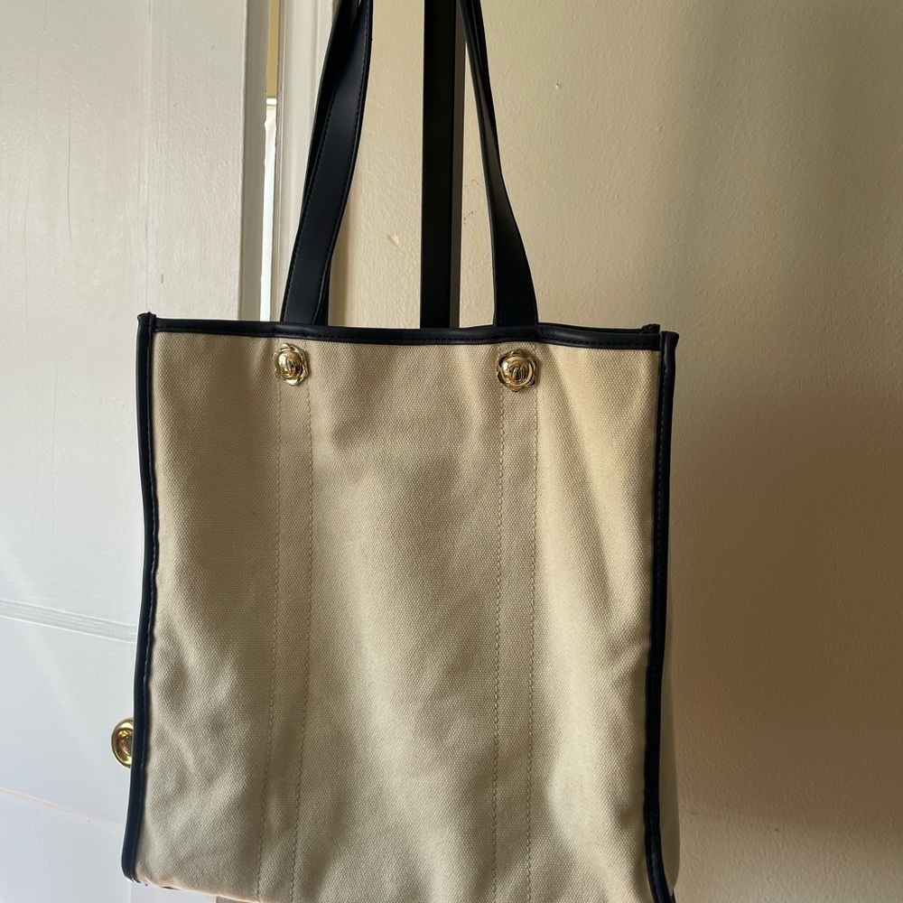 Draper James|| Totes Y’all Tote bag, Leather and canvas bag, With Tennessee Pin - Picture 6 of 13